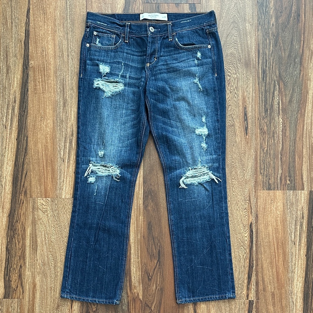 Abercrombie and Fitch Distressed Women’s Medium Wash Denim Jeans Size 6 (28)